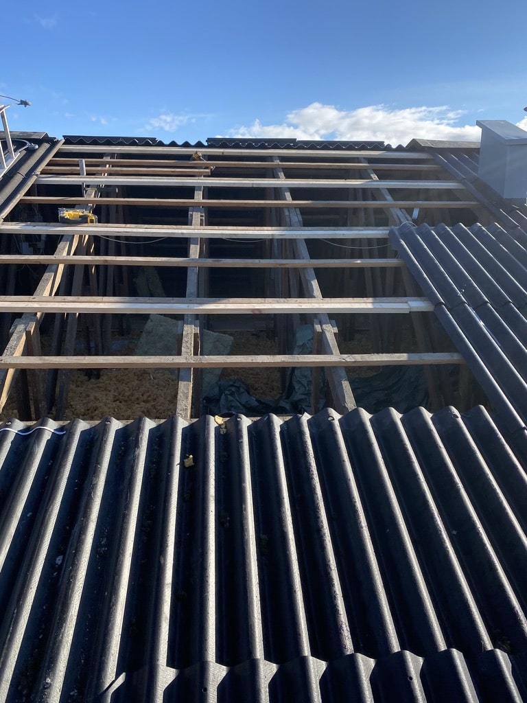 Reparation af  tag Kastrup